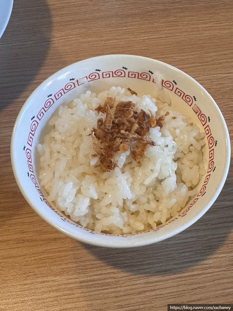 Rarizo - rice in tomato ramen broth