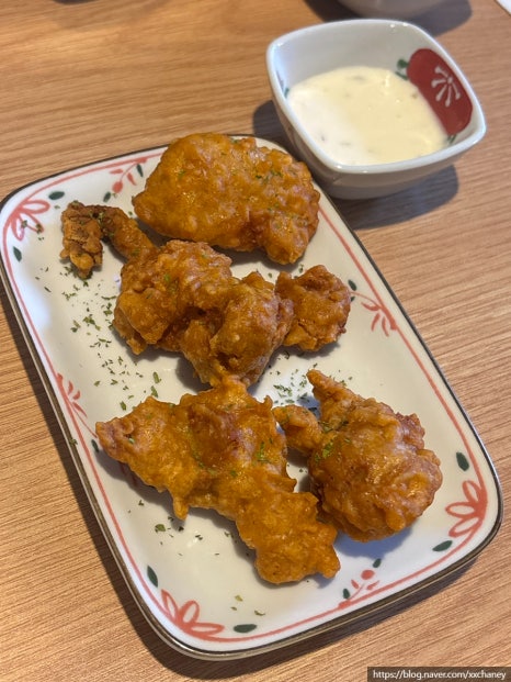 Karaage Japanese fried chicken side dish at Taiyo no Tomato Ramen Gangnam